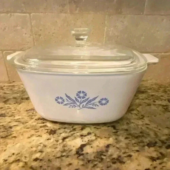 Vintage Corning Ware 56 oz-7 cup-Blue Cornflower Casserole Dish-P-1 3/4B-#437 - Picture 2 of 4